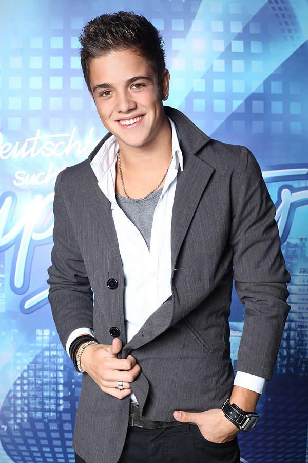 http://www.dsds-news.de/wp-content/uploads/2012/02/Luca_h%C3%A4nni_dsds.jpg